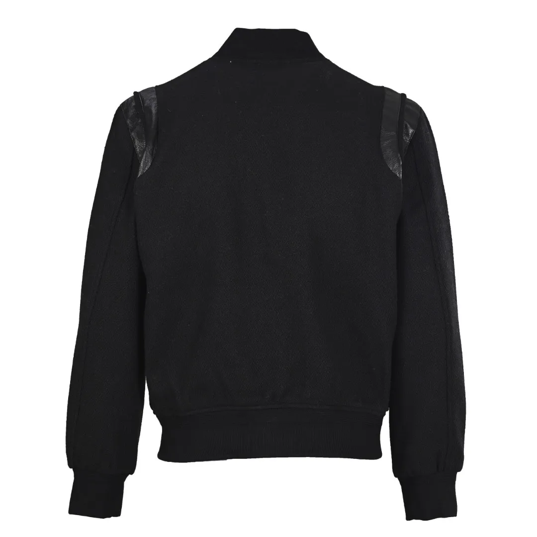P480 Saint Laurent Paris slp classic leather patchwork black and white baseball collar jacket. Original version 1:1 to develop the highest version on the Internet. It took 2 months to customize pure wool fabric and jacquard ribbing (ordinary machines cannot achieve this jacquard effect). The version is super handsome. The patchwork position is very particular about parking technology. Whether the whole dress looks good or not depends on this position. Same style for men and women. Color: black and white spelling/white/black. Size: 46 48 50 52